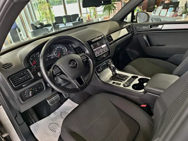 Volkswagen Touareg 3.0 TDi 176kW 4x4, 360° KAMERA - foto 7