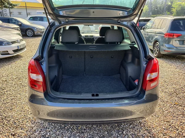 Škoda Fabia KOMBI 1.9 TDi 77kW - foto 10