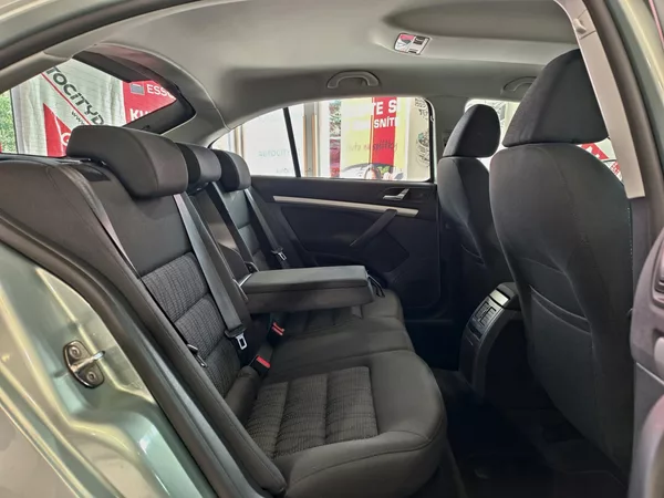 Škoda Octavia 1.4 TSi 90kW DSG PDC, TEMPOMAT - foto 11