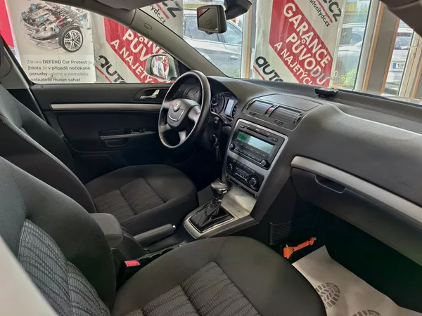 Škoda Octavia 1.4 TSi 90kW DSG PDC, TEMPOMAT - foto 8
