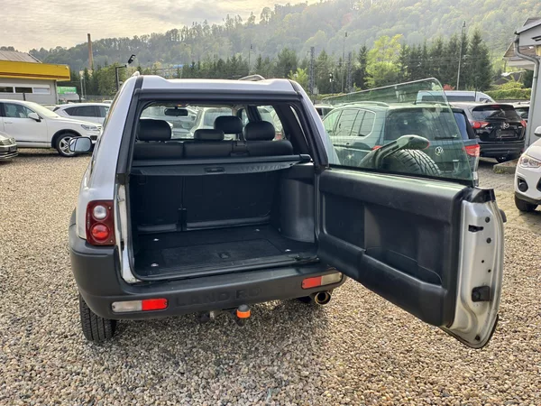 Land Rover Freelander 2.0 TD4 82 kW 4x4 - foto 12