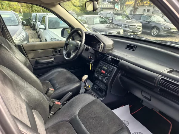 Land Rover Freelander 2.0 TD4 82 kW 4x4 - foto 8