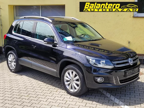 Volkswagen Tiguan 2,0 TDi DSG 4motion SERV.KNÍŽK