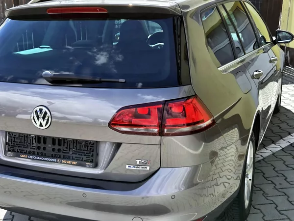 Volkswagen Golf 1,4TSi Highline 92kW, SERV.KN - foto 10