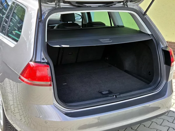 Volkswagen Golf 1,4TSi Highline 92kW, SERV.KN - foto 11