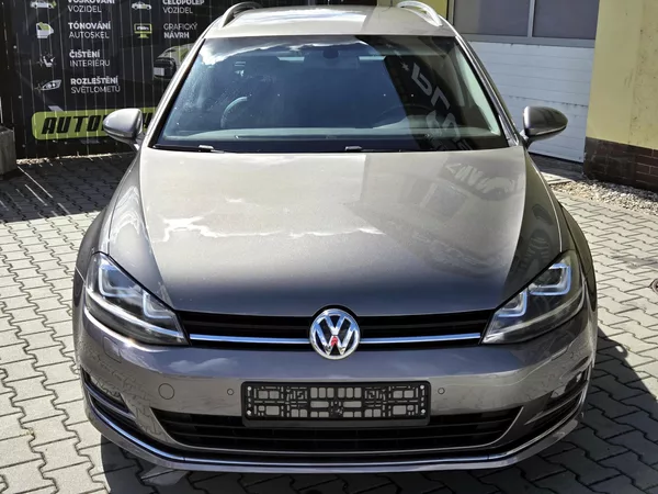 Volkswagen Golf 1,4TSi Highline 92kW, SERV.KN - foto 2