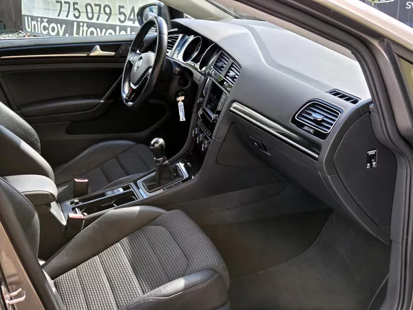 Volkswagen Golf 1,4TSi Highline 92kW, SERV.KN - foto 22