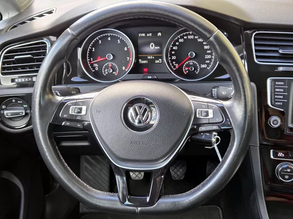 Volkswagen Golf 1,4TSi Highline 92kW, SERV.KN - foto 38