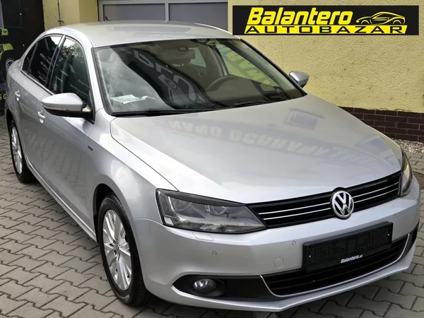 Volkswagen Jetta Trend LIFE *SERV.KNÍŽKA*
