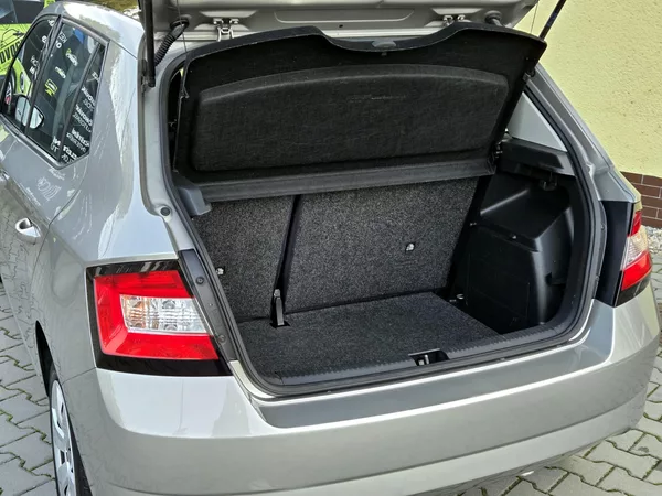 Škoda Fabia PANORAMA,SERV.KNÍŽKA 1.MAJ - foto 11
