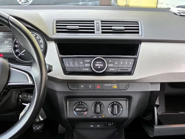 Škoda Fabia PANORAMA,SERV.KNÍŽKA 1.MAJ - foto 31