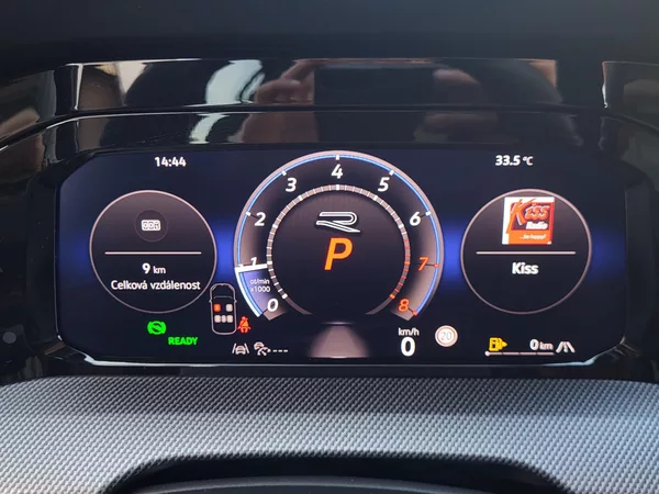 Volkswagen Golf Variant R-Line People 1,5 eTSI-nové - foto 12