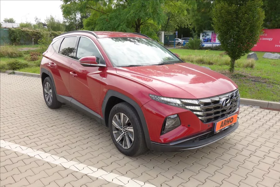 Hyundai Tucson 1,6 T-GDi 110KW, ČR, SERV.KN.