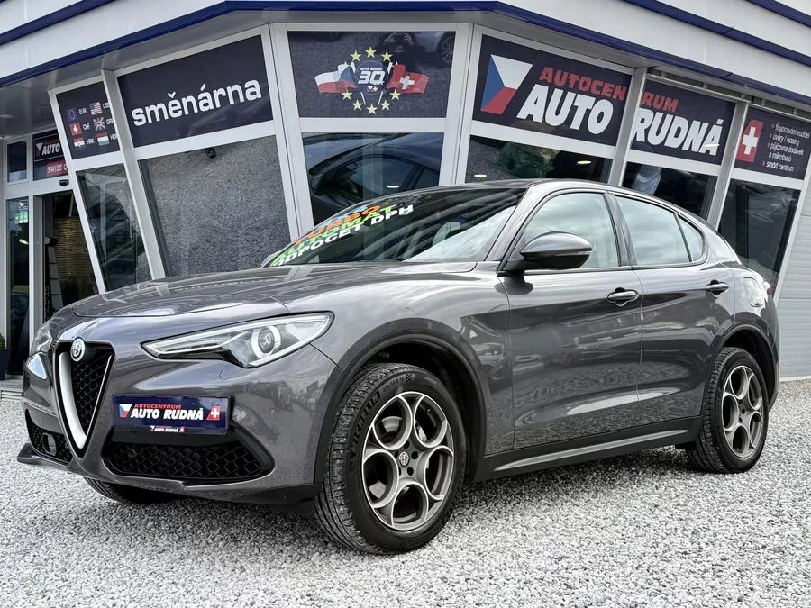 Alfa Romeo Stelvio 2,0T Q4 280PS 4x4 Automat