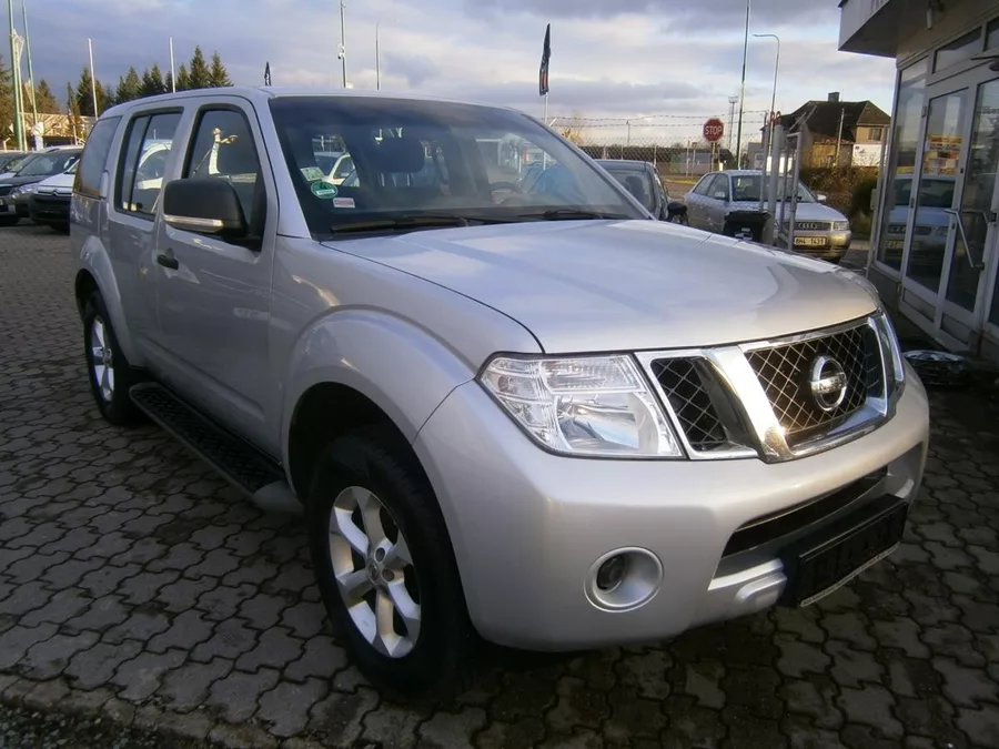 Nissan Pathfinder 2.5DCi 140kw,4x4,serviska
