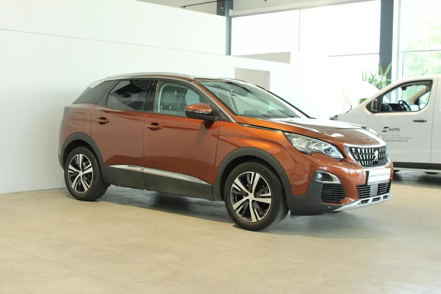 Peugeot 3008 1.2i,Allure,130HP,ČR,1.maj,nav