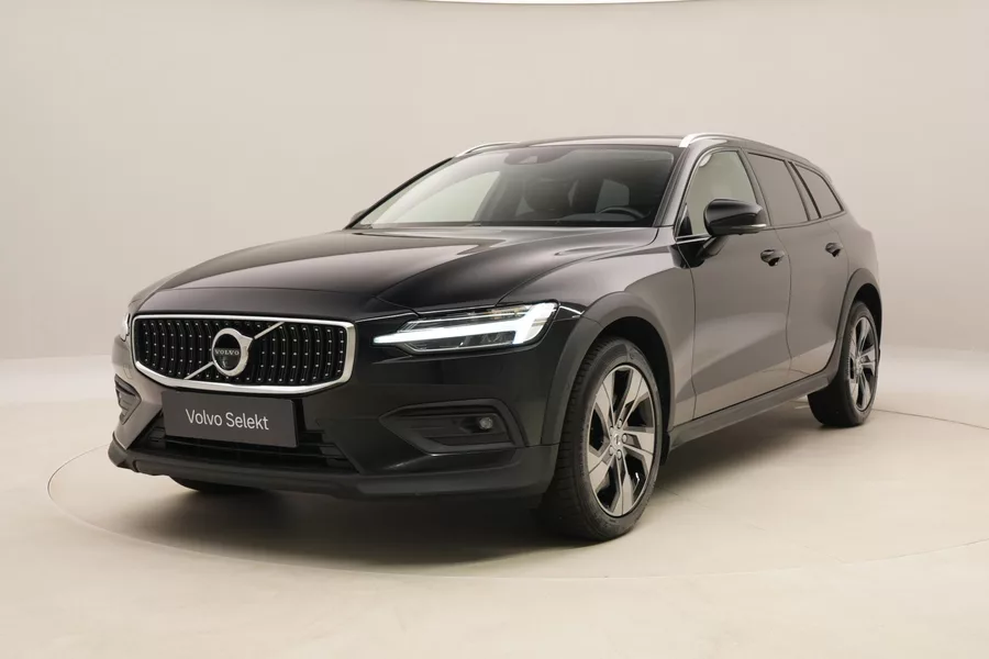 Volvo V60 CC B5 AWD MOMENTUM AUT