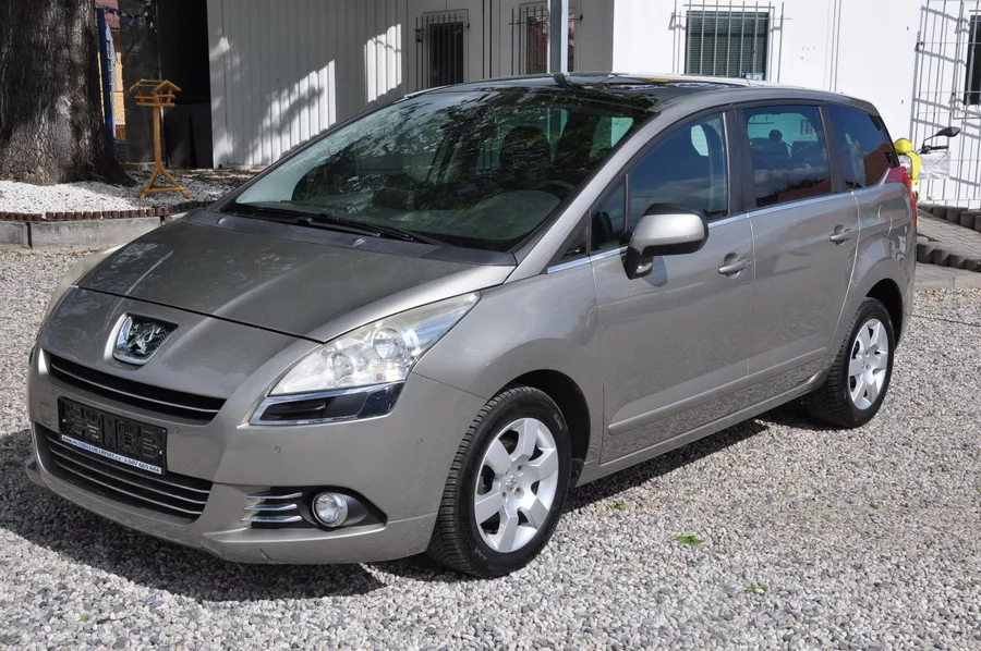 Peugeot 5008 1.6HDi 82kW AUTOMAT