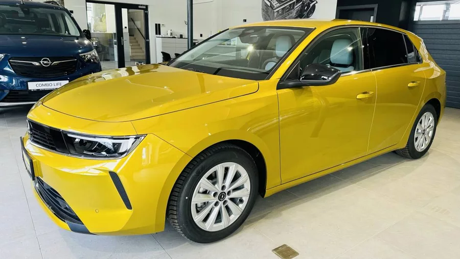 Opel Astra Elegance HB 1.2 TURBO 96kW/130