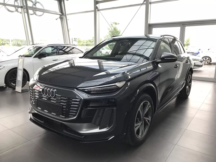 Audi Q6 e-tron quattro 100kWh
