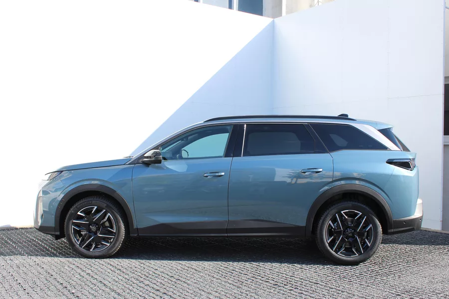 Peugeot 5008 ALLURE Hybrid 145 e-DCS6