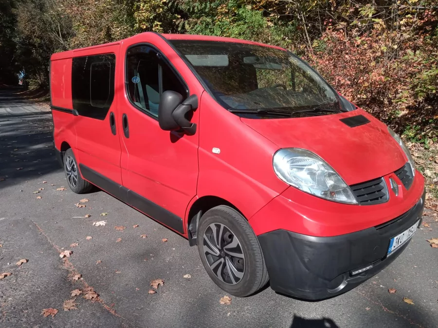 Renault Trafic 2,0 D 9 MÍST, TZ, kamera !