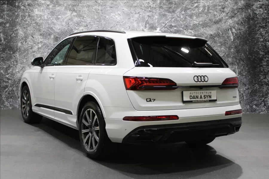 Audi Q7 3,0 TDI quattro S line