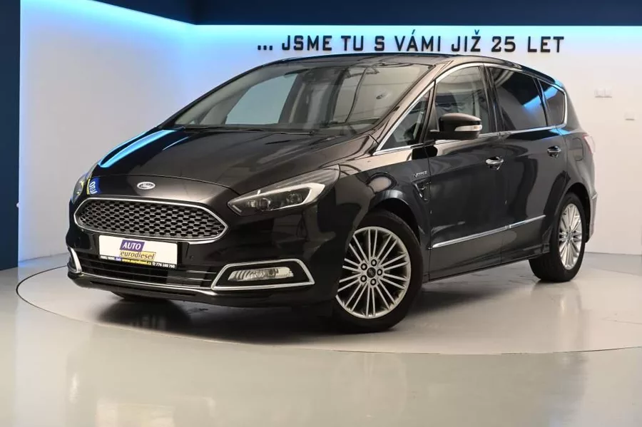 Ford S-MAX 2.0 VIGNALE LED ACC Tažné Masá