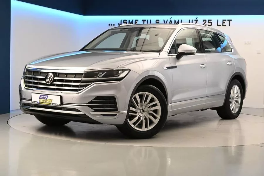 Volkswagen Touareg 3.0 4Motion LED ACC Vzduch Taž