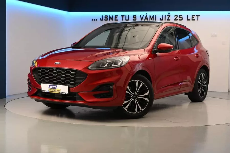 Ford Kuga 1.5 ST-LINE X LED ACC Tažné BO