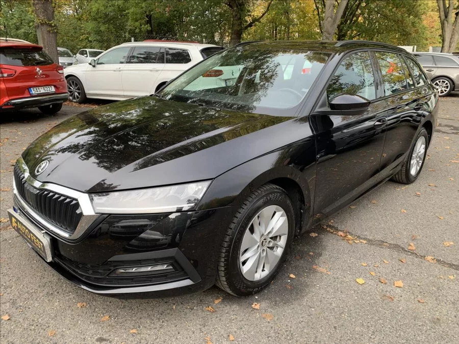 Škoda Octavia 1,5 TSI DSG 1.MAJ.,ČR,SERVISKA