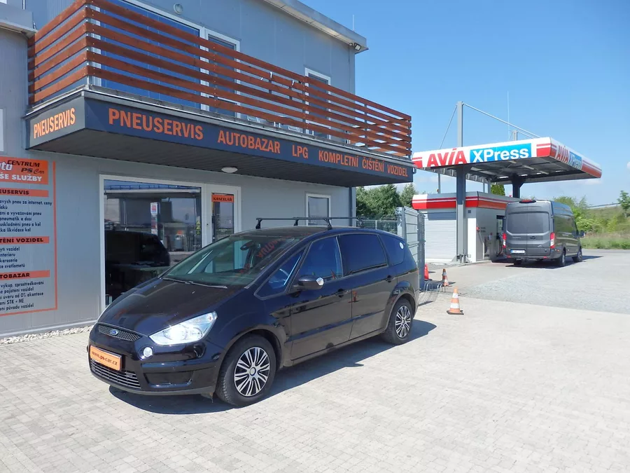 Ford S-MAX 2,0TDCi 103kW DIGI KLIMA,ZÁVĚS