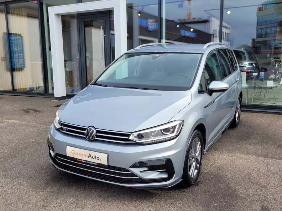 Volkswagen Touran 1.5 TSI DSG R-Line 7míst TAŽNÉ