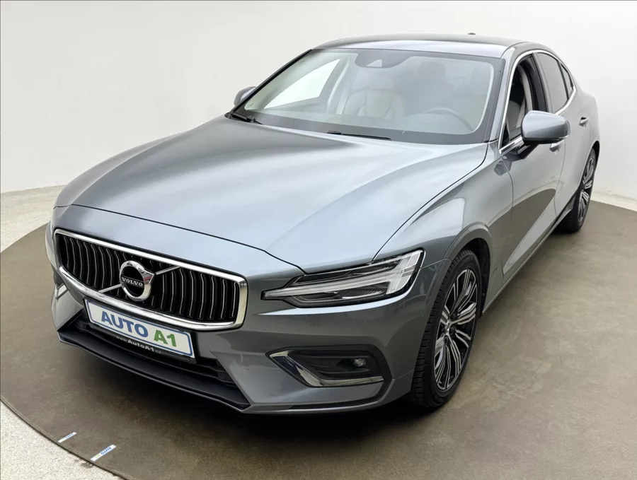 Volvo S60 2,0 B3 DPH INSCRIPTION H/K ČR