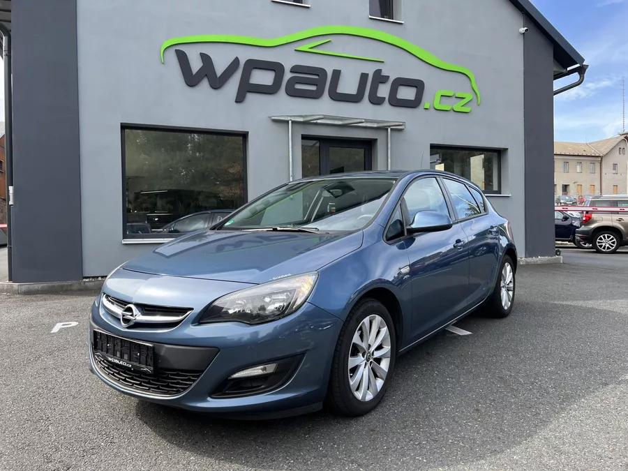 Opel Astra 1.4T 103 kW 1.MAJ SERVISKA
