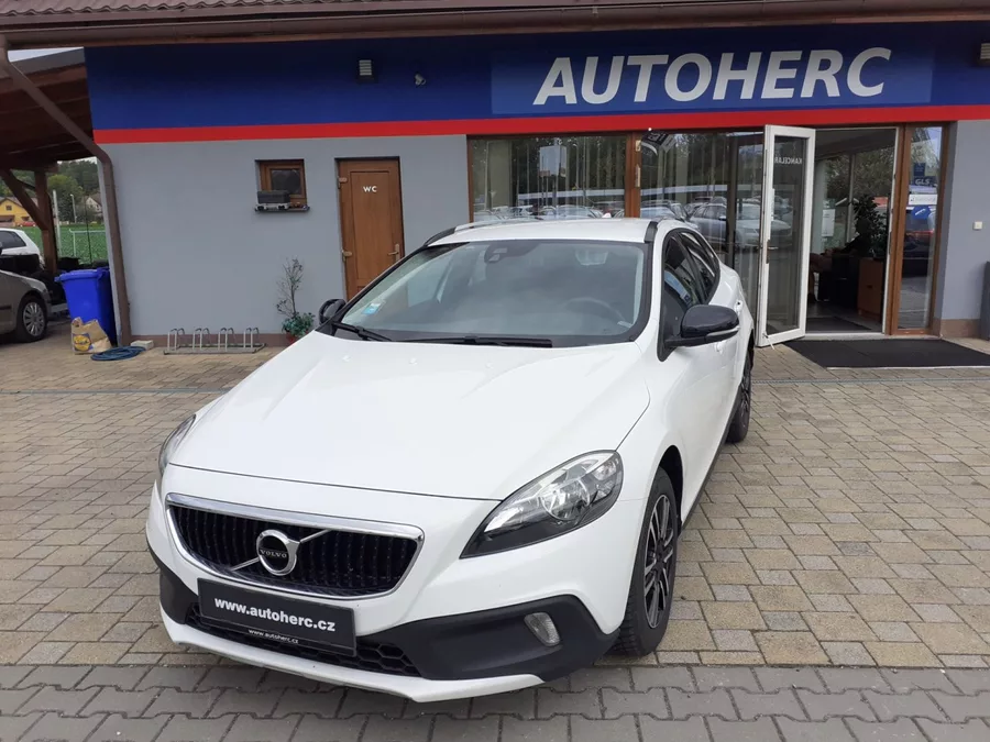 Volvo V40 2.0 D CROSS COUNTRY