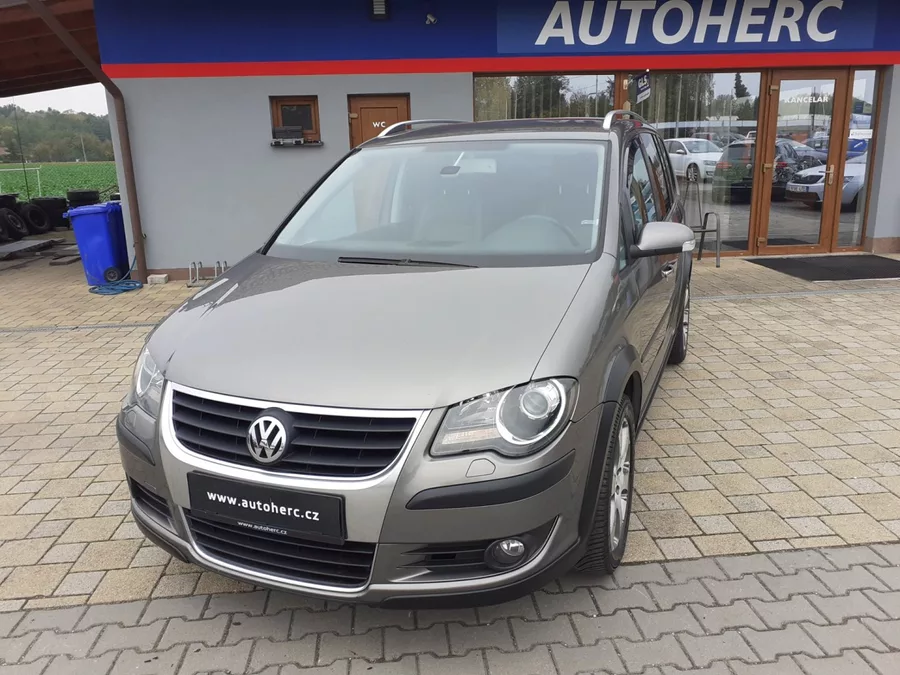 Volkswagen Touran Cross 2.0 TDi