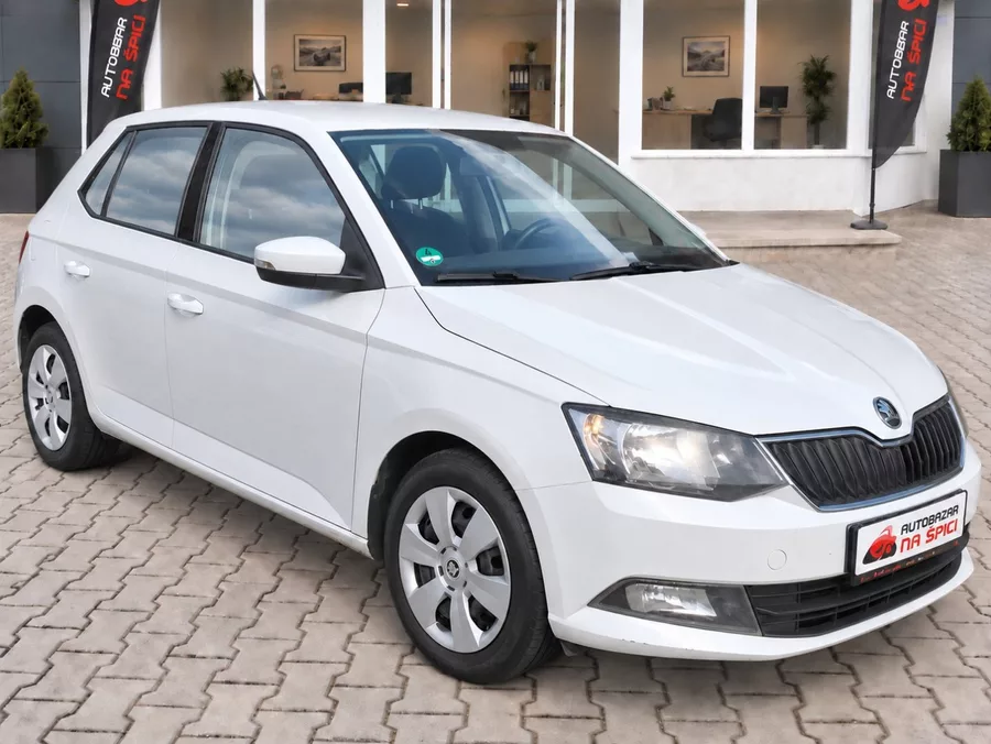 Škoda Fabia 1.2TSI 66kW -1.MAJITEL