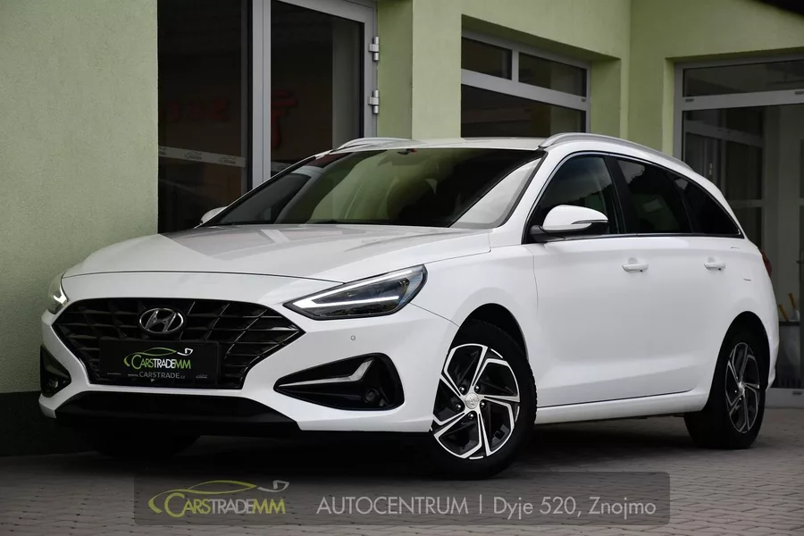 Hyundai i30 1,6CRDi STYLE AUTOMAT