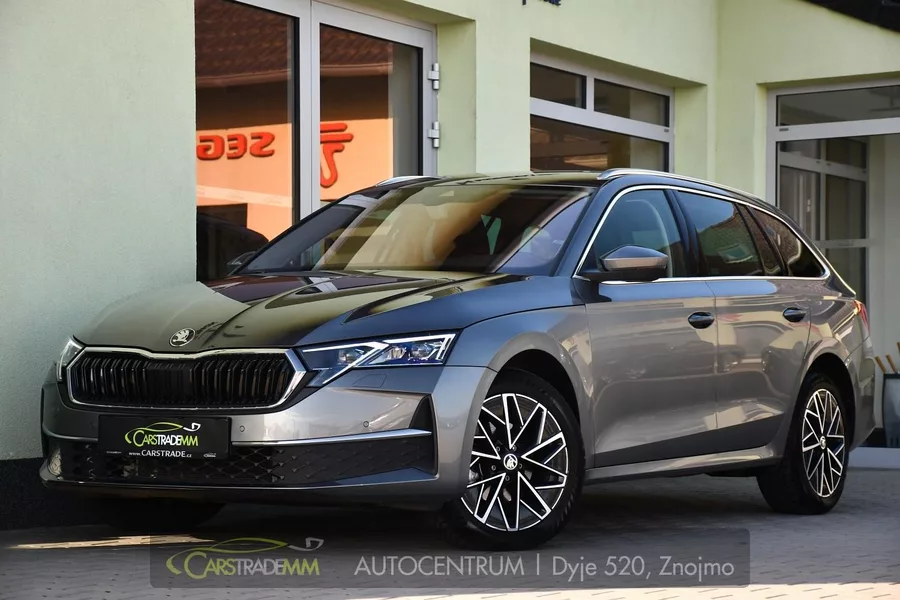 Škoda Octavia 2.0TDi Top Selection DSG ACC