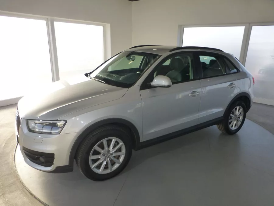 Audi Q3 2,0TSI-125KW*NAVI**PARK.S**4X4