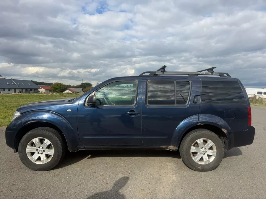 Nissan Pathfinder 2,5 DCI TZ 3000 KG