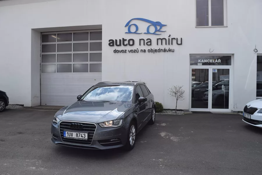 Audi A3 1.2TSI 77kw AMBIENTE NAVI VÝHŘ