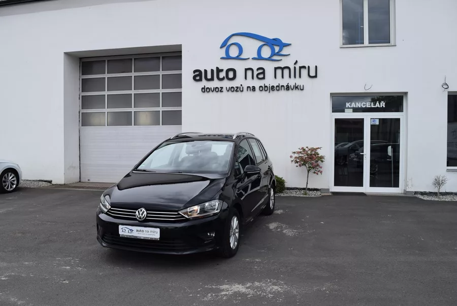 Volkswagen Golf Sportsvan 1.4TSI 92kw CLBMT TAŽNÉ NAVI