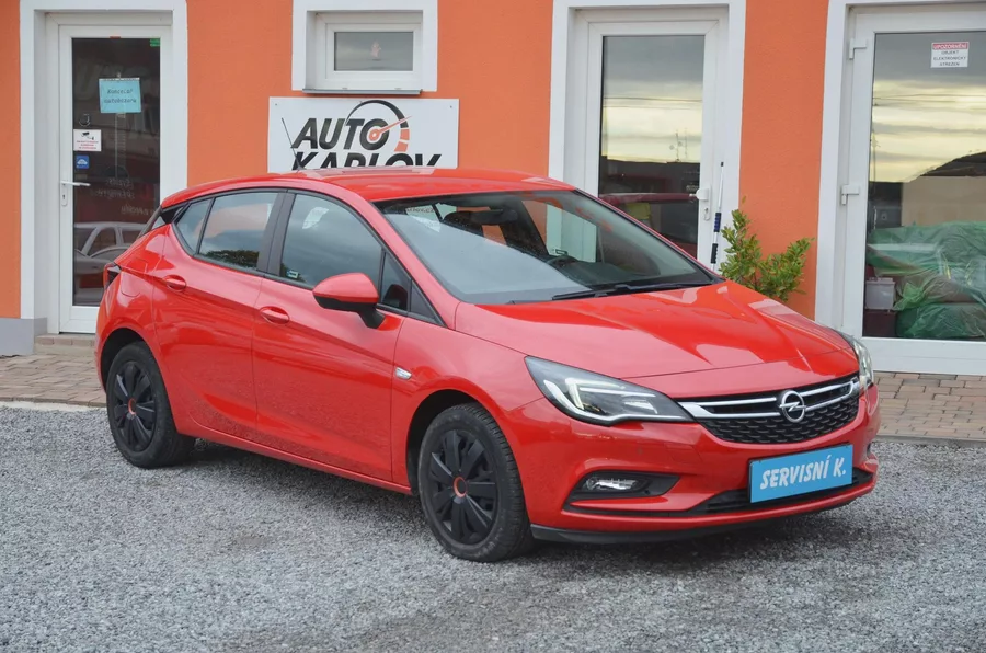 Opel Astra 1.0T 77kW Enjoy / ČR /61.900km