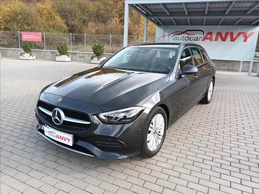Mercedes-Benz Třídy C 2,0 220d,147kW,ČR,NAVI,360,