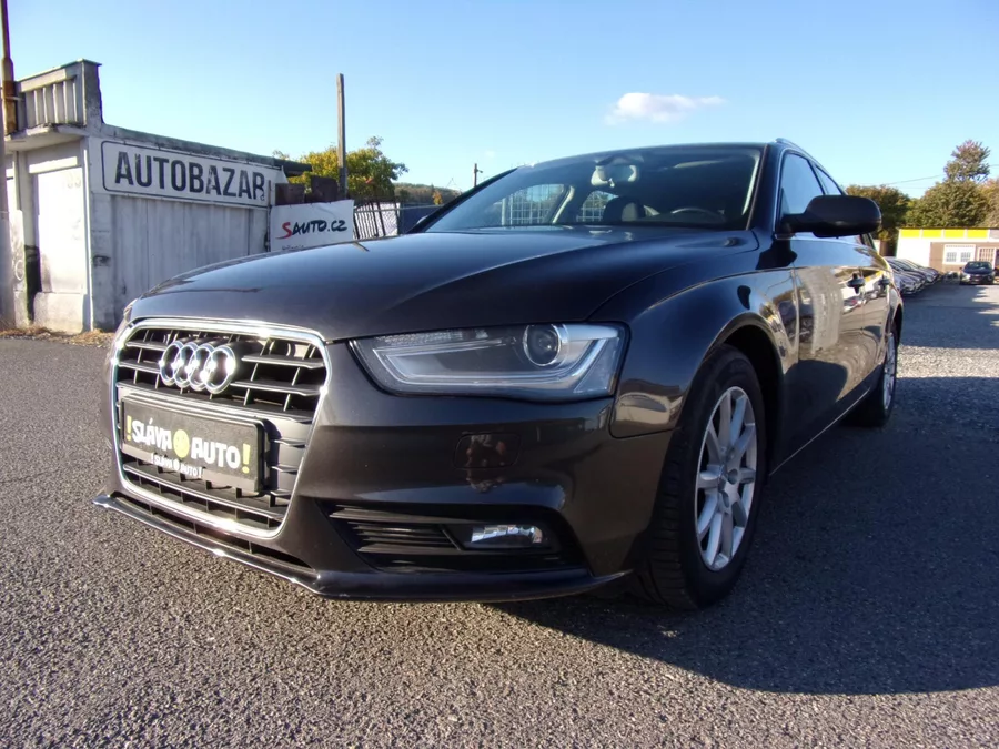 Audi A4 2.0 TDi 100kW @@PĚKNÁ@MANUÁL@@