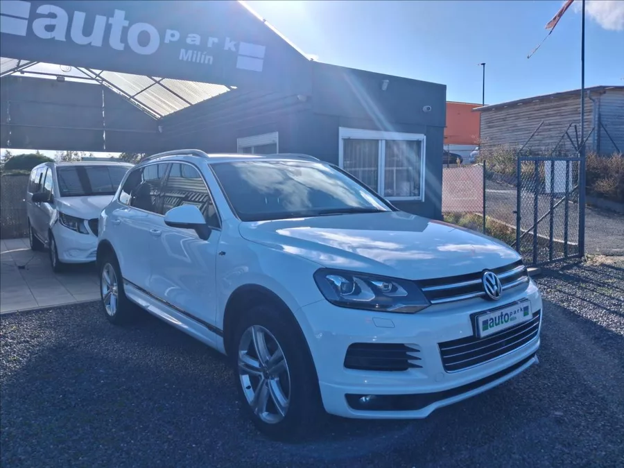 Volkswagen Touareg 3,0 R-Line, CZ, kamera