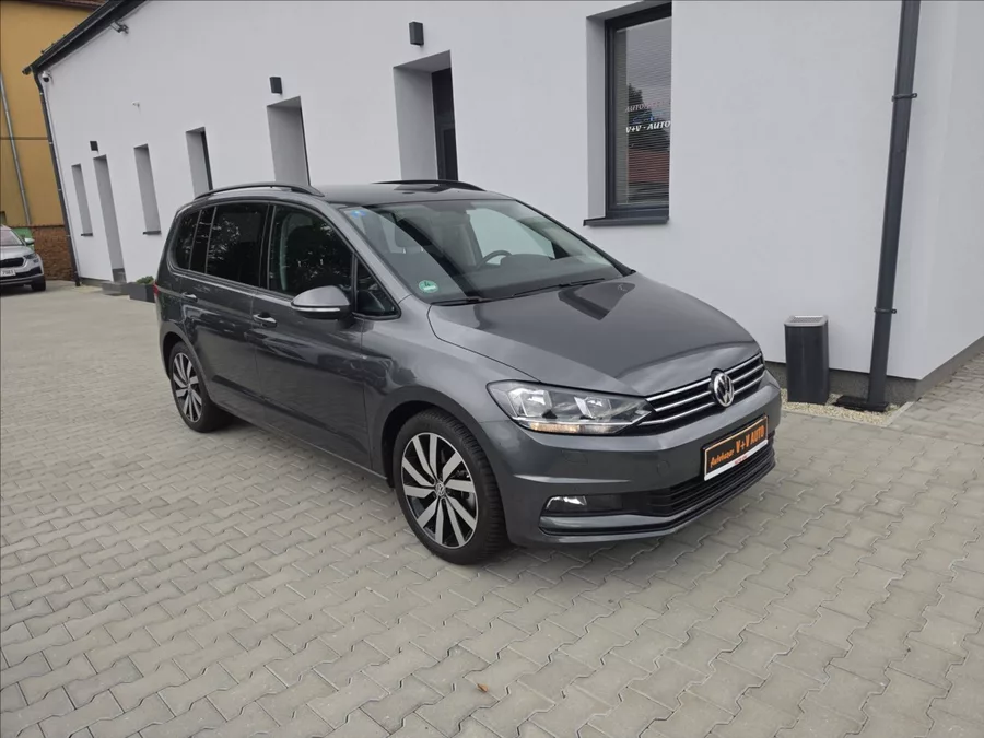 Volkswagen Touran 1,4 TSi 110KW DSG 7 MÍSTNÝ