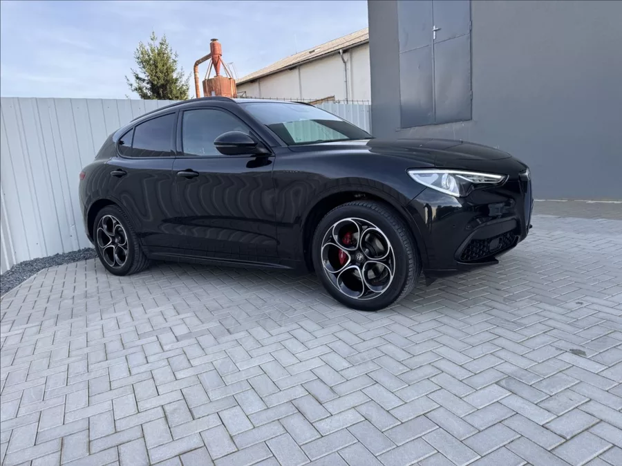 Alfa Romeo Stelvio 2,0 T Q4 AT8 ZF VELOCE původČR
